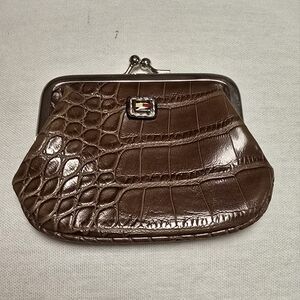 Tommy Hilfiger - Elegant Brown Crocodile-Embossed Coin Purse
